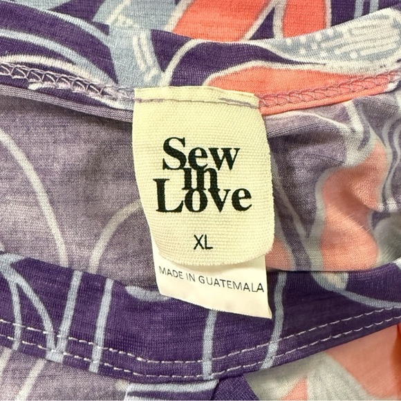 Sew In Love XL Purple Floral Sleeveless Blouse with Crisscross Neckline - Picture 5 of 7